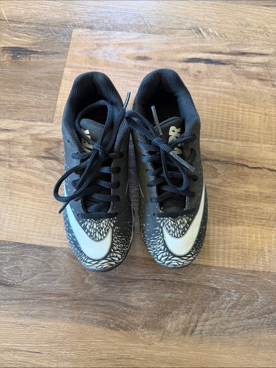 Nike Other - Nike Black and White Youth Baseball Cleats
